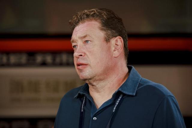 斯卢茨基：寻求攻防平衡 全力争胜保留晋级希望